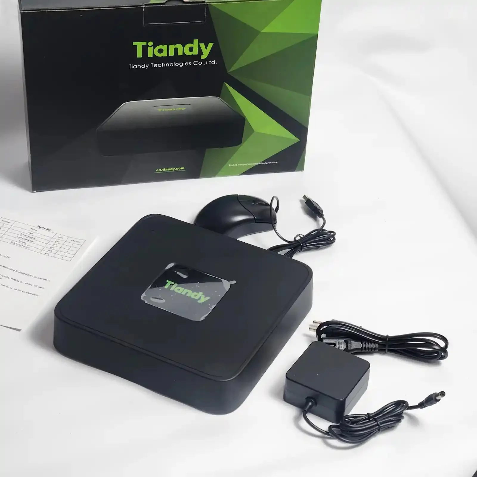 NVRTIANDY NVR 4 Puertos POE Tiandy TC-R3104 - Imagen 1